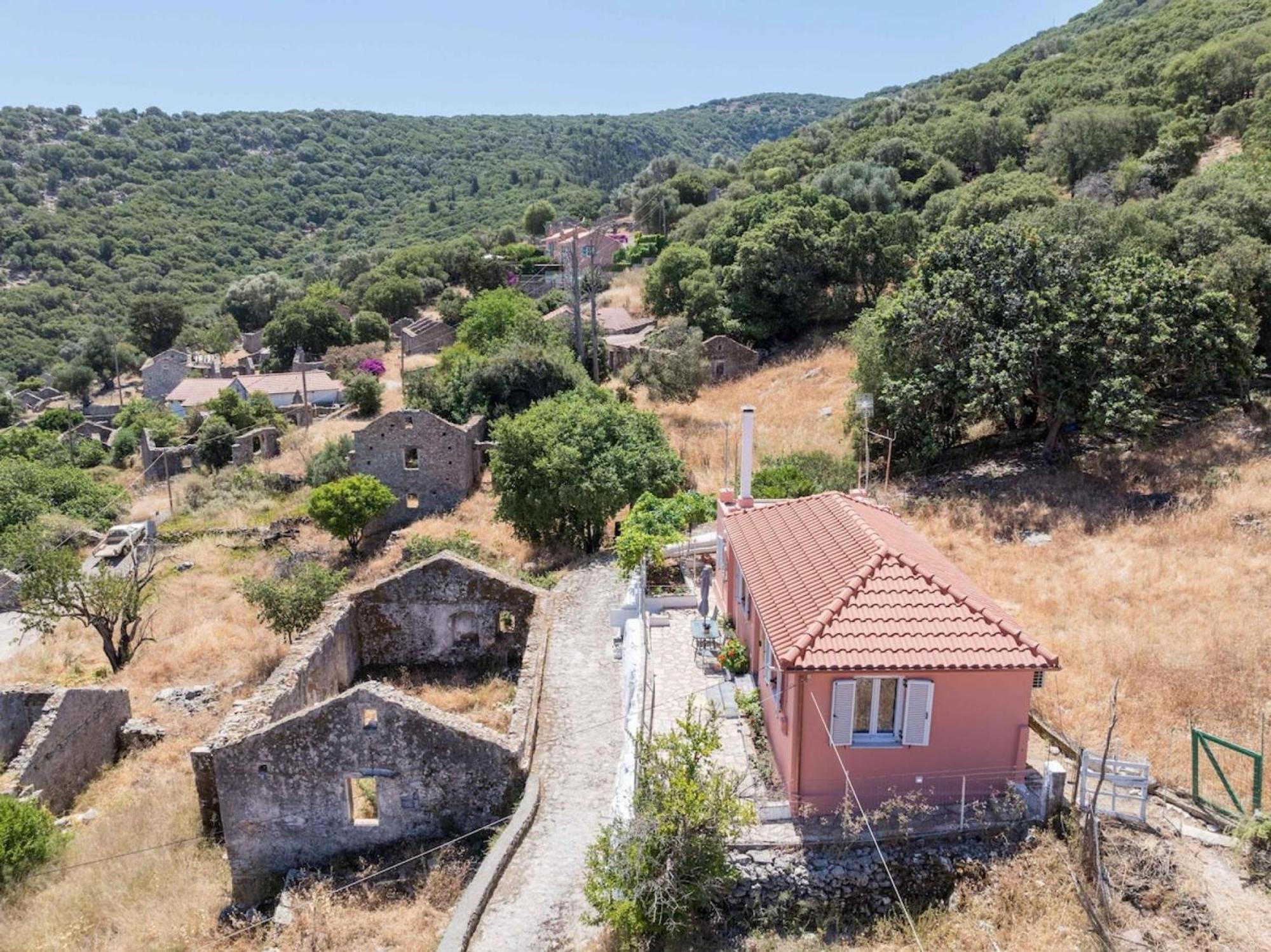 Spirida At Drakopoulata * Agia Efimia